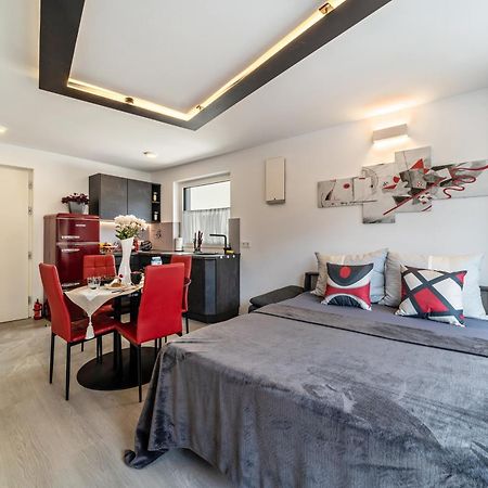 Apartment Il Cuore Rosso Naturns Exterior photo
