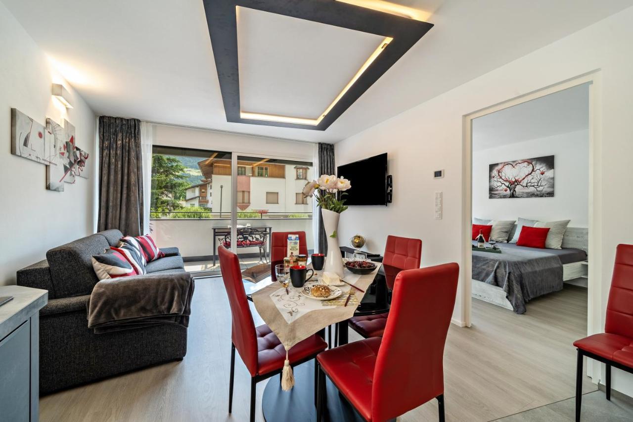 Apartment Il Cuore Rosso Naturns Exterior photo